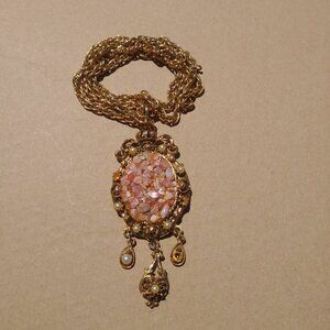 4/$20 Vintage gold chain necklace pearls large pink pendant